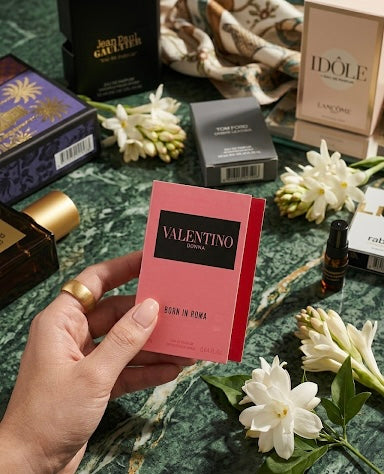 Valentino Born in Roma Donna Extradose Parfum 1.2 ml (Decant)
